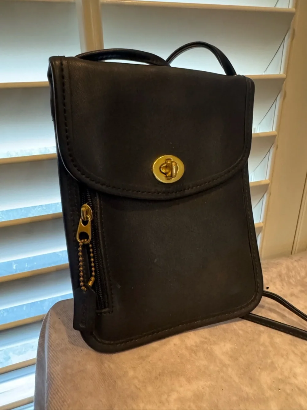 Coach Tourist Passport  Unisex Black Leather Crossbody Bag Gold‎ Hardware #6908